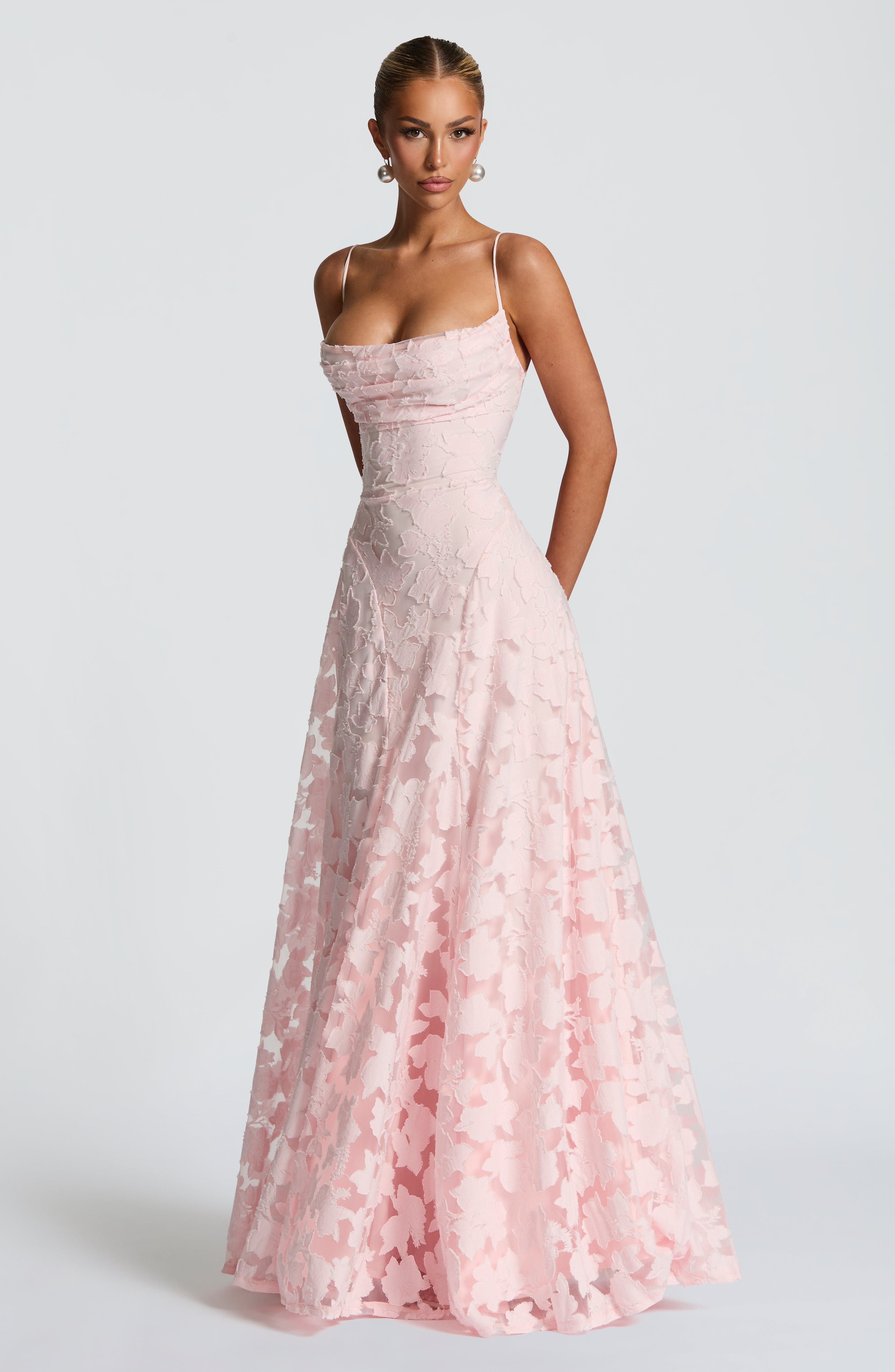 Natalia | Koronkowa sukienka maxi